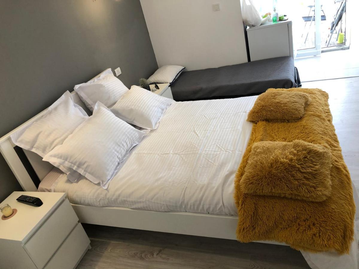Sea View Apartments 만갈리아 외부 사진