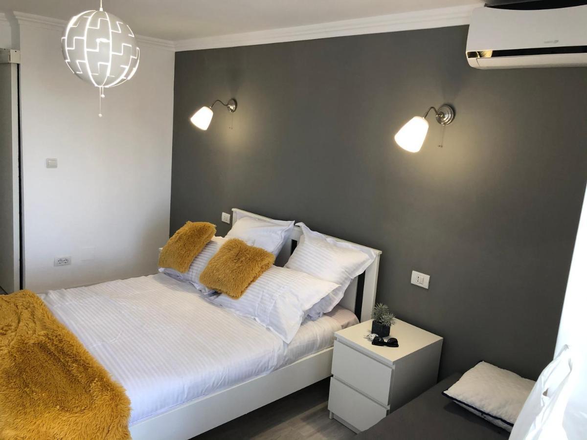 Sea View Apartments 만갈리아 외부 사진